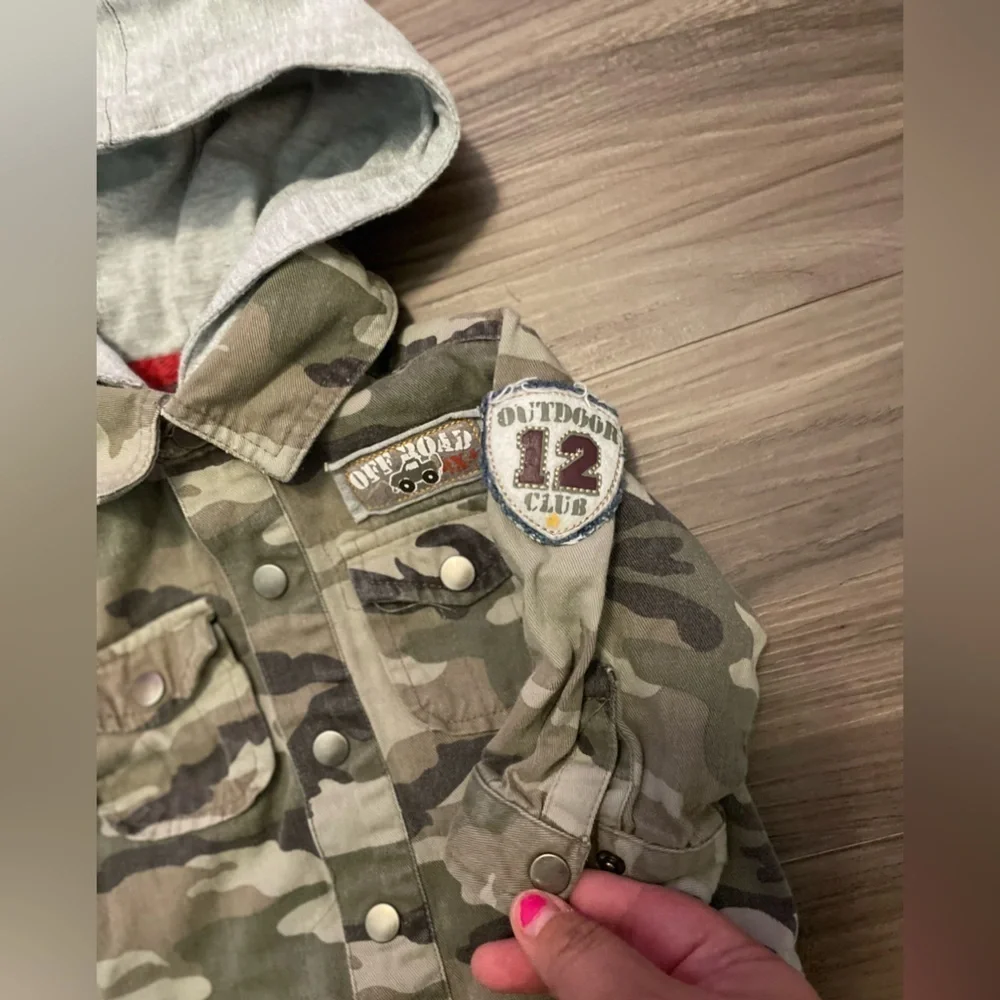 signature headquarters stylish camouflage